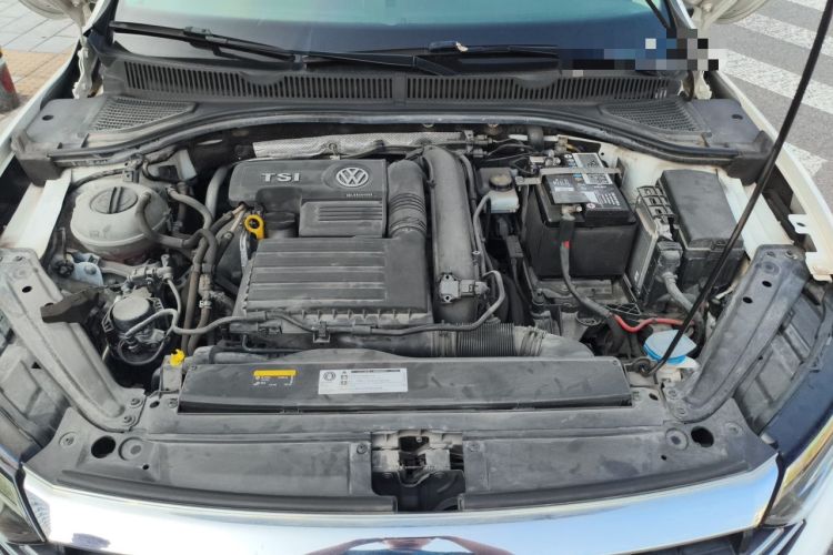Used Volkswagen Sagitar 2019 200TSI DSG Comfort Version China VI Standard Engine Bay