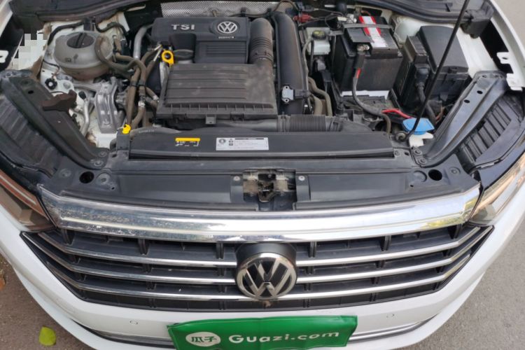 Used Volkswagen Sagitar 2019 280TSI DSG Flagship Model China V Standard Engine Bay