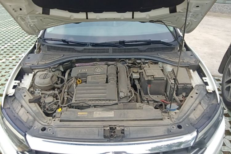 Used Volkswagen Sagitar 2019 200TSI DSG Comfort Version China VI Standard Engine Bay