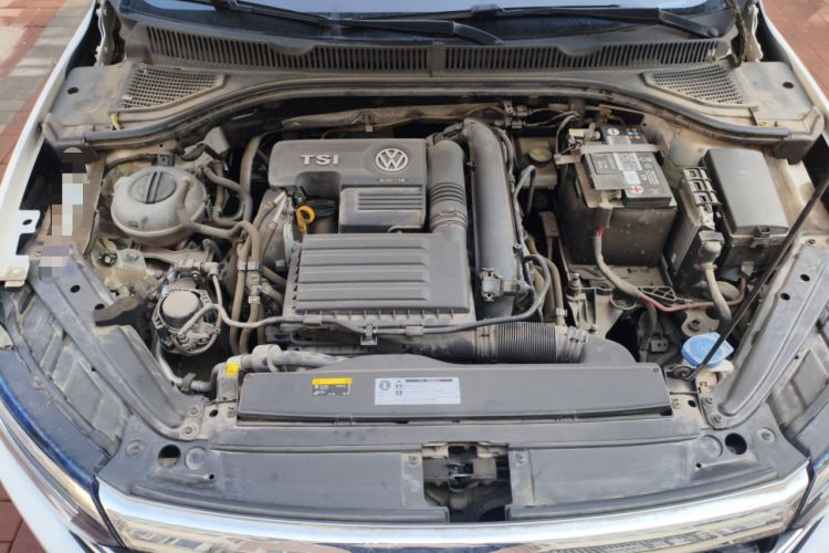 Used Volkswagen Sagitar 2019 200TSI DSG Comfort Version China VI Standard Engine Bay