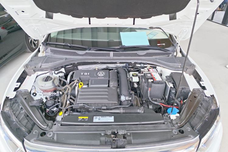 Used Volkswagen Sagitar 2019 200TSI DSG Comfort Version China VI Standard Engine Bay