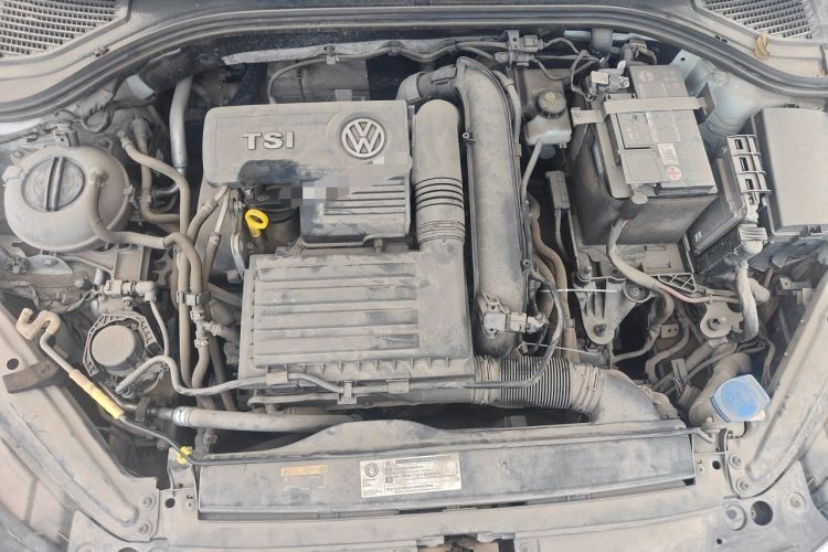 Used Volkswagen Sagitar 2019 280TSI DSG Comfort Version China VI Standard Engine Bay
