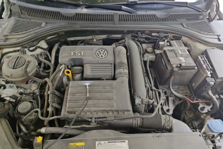 Used Volkswagen Sagitar 2019 280TSI DSG Comfort Version China VI Standard Engine Bay
