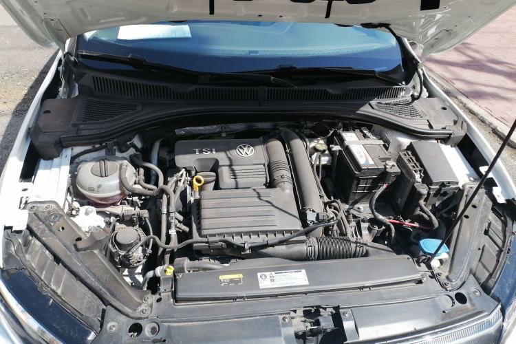 Used Volkswagen Sagitar 2019 200TSI DSG Comfort Version China VI Standard Engine Bay