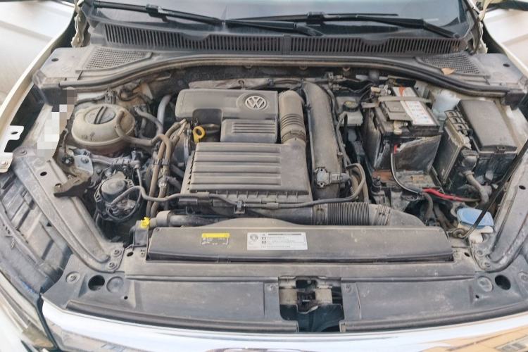 Used Volkswagen Sagitar 2019 200TSI DSG Comfort Version China VI Standard Engine Bay