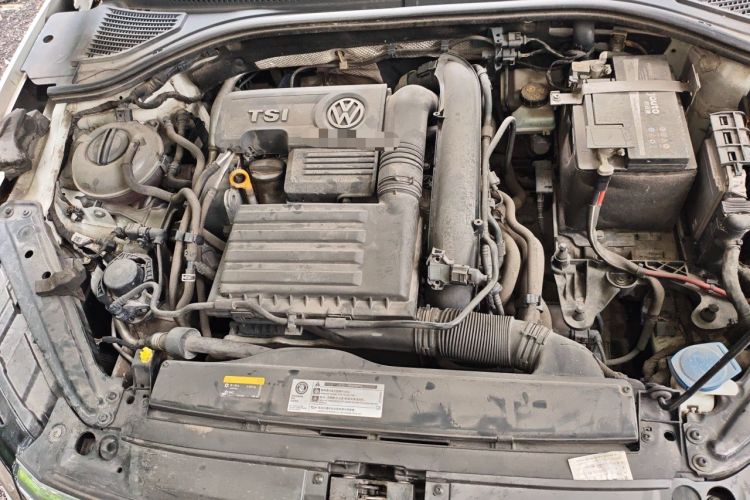 Used Volkswagen Sagitar 2019 200TSI DSG Comfort Version China VI Standard Engine Bay