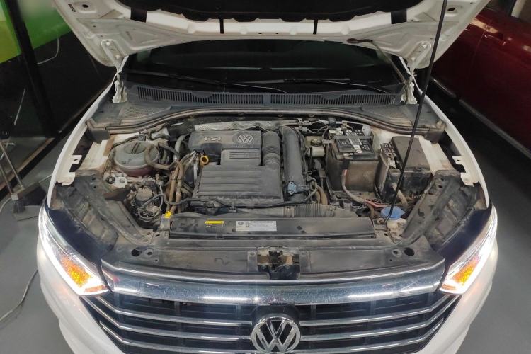 Used Volkswagen Sagitar 2019 280TSI DSG Comfort Version China VI Standard Engine Bay
