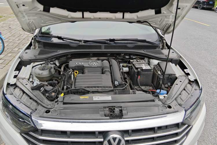 Used Volkswagen Sagitar 2019 280TSI DSG Comfort Version China VI Standard Engine Bay