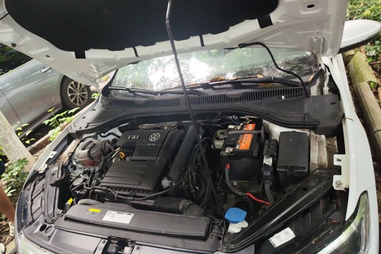 Used Volkswagen Sagitar 2019 280TSI DSG Comfort Version China VI Standard Engine Bay