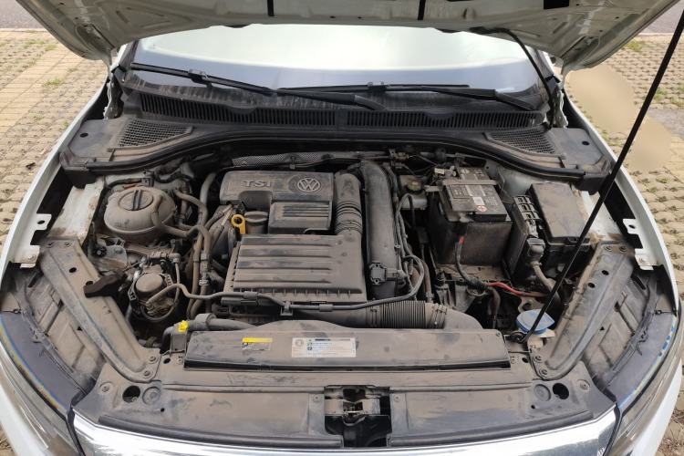 Used Volkswagen Sagitar 2019 200TSI DSG Comfort Version China VI Standard Engine Bay