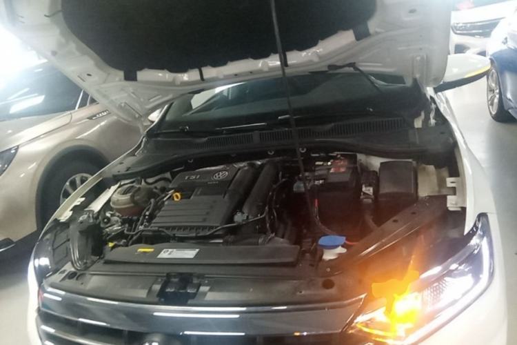 Used Volkswagen Sagitar 2019 280TSI DSG Comfort Version China VI Standard Engine Bay