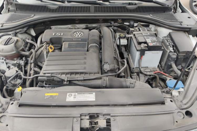 Used Volkswagen Sagitar 2019 280TSI DSG Comfort Version China VI Standard Engine Bay