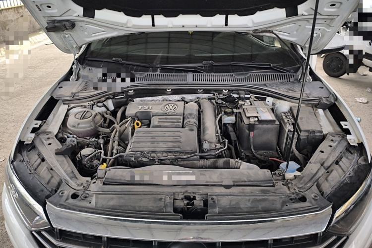 Used Volkswagen Sagitar 2019 280TSI DSG Comfort Version China VI Standard Engine Bay