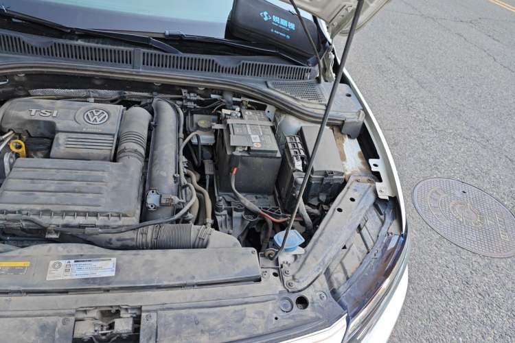 Used Volkswagen Sagitar 2019 280TSI DSG Comfort Version China VI Standard Engine Bay Left