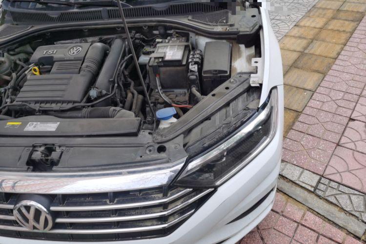 Used Volkswagen Sagitar 2019 280TSI DSG Comfort Version China VI Standard Engine Bay Left