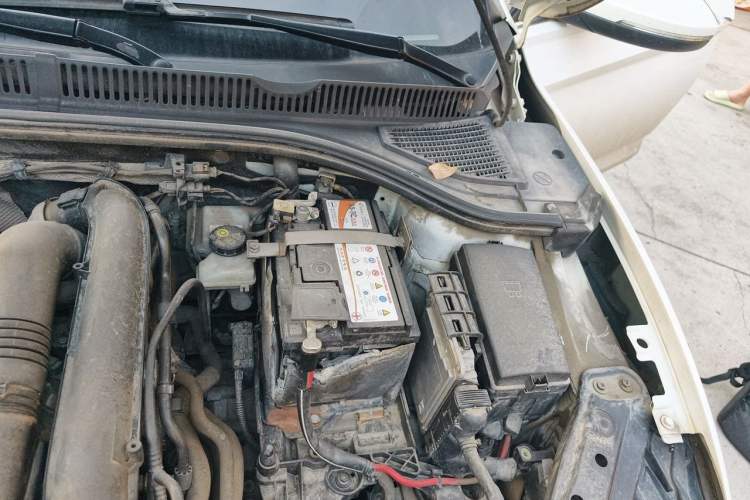 Used Volkswagen Sagitar 2019 200TSI DSG Comfort Version China VI Standard Engine Bay Left