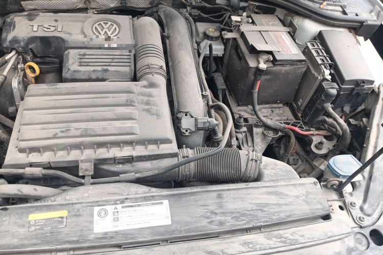 Used Volkswagen Sagitar 2019 200TSI DSG Comfort Version China VI Standard Engine Bay Left