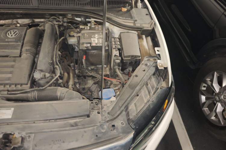 Used Volkswagen Sagitar 2019 200TSI DSG Comfort Version China VI Standard Engine Bay Left