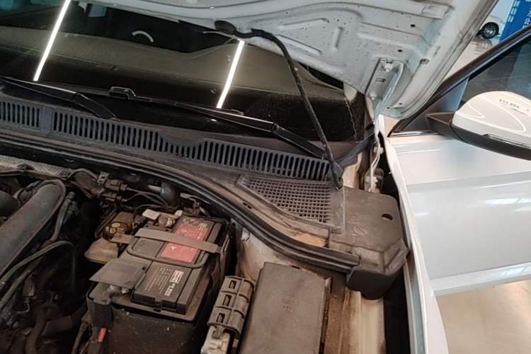 Used Volkswagen Sagitar 2019 280TSI DSG Comfort Version China VI Standard Engine Bay Left