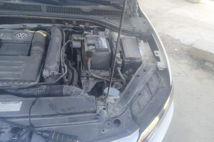 Used Volkswagen Sagitar 2019 200TSI DSG Comfort Version China VI Standard Engine Bay Left