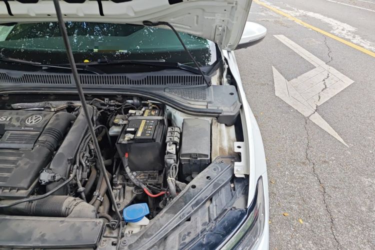 Used Volkswagen Sagitar 2019 200TSI DSG Comfort Version China VI Standard Engine Bay Left
