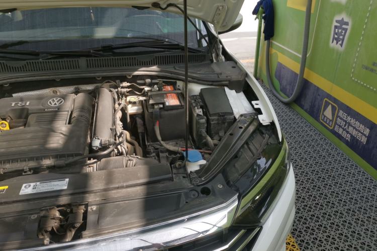 Used Volkswagen Sagitar 2019 280TSI DSG Comfort Version China VI Standard Engine Bay Left