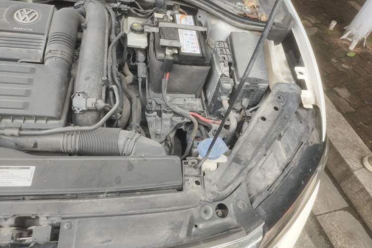 Used Volkswagen Sagitar 2019 200TSI DSG Comfort Version China VI Standard Engine Bay Left