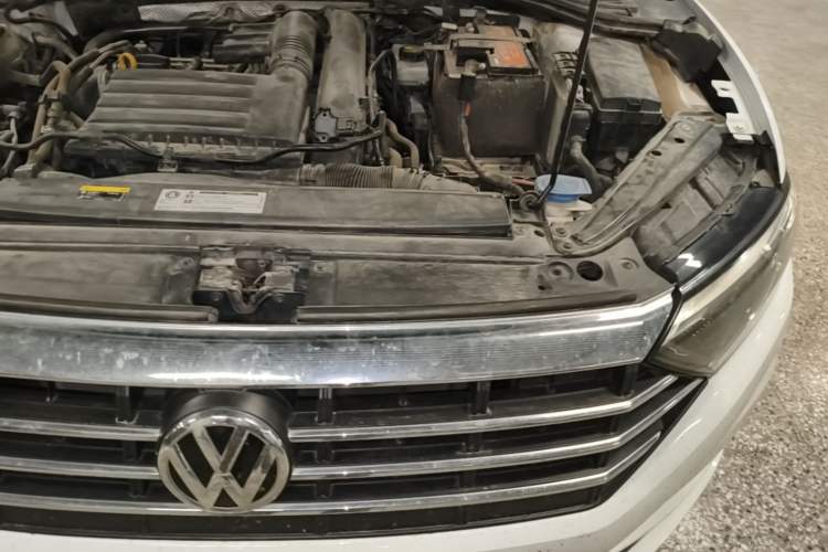Used Volkswagen Sagitar 2019 200TSI DSG Comfort Version China VI Standard Engine Bay Left