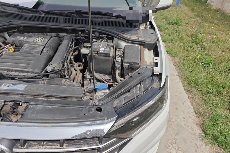 Used Volkswagen Sagitar 2019 200TSI Manual Comfort Version China VI Standard Engine Bay Left