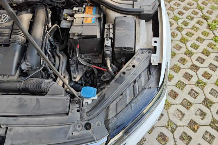 Used Volkswagen Sagitar 2019 280TSI DSG Comfort Version China VI Standard Engine Bay Left