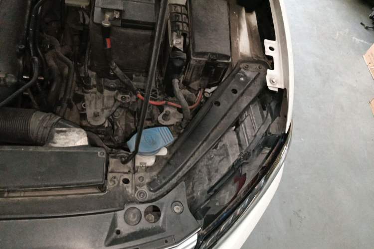 Used Volkswagen Sagitar 2019 280TSI DSG Comfort Version China VI Standard Engine Bay Left