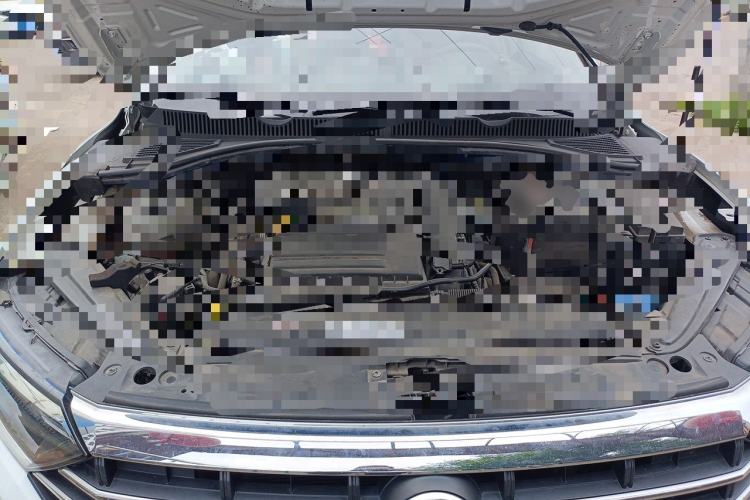 Used Volkswagen Sagitar 2019 280TSI DSG Luxury Version China VI Standard Engine Bay