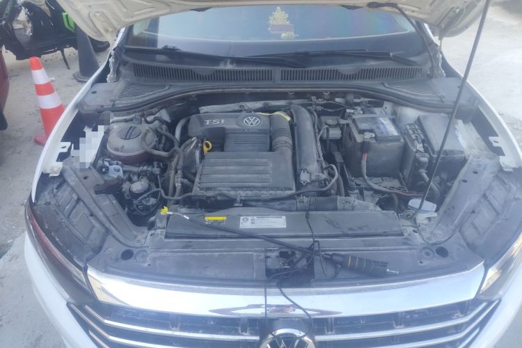 Used Volkswagen Sagitar 2019 200TSI DSG Comfort Version China VI Standard Engine Bay