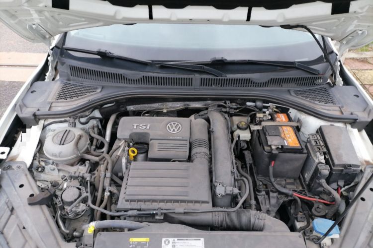 Used Volkswagen Sagitar 2019 280TSI DSG Comfort Version China VI Standard Engine Bay