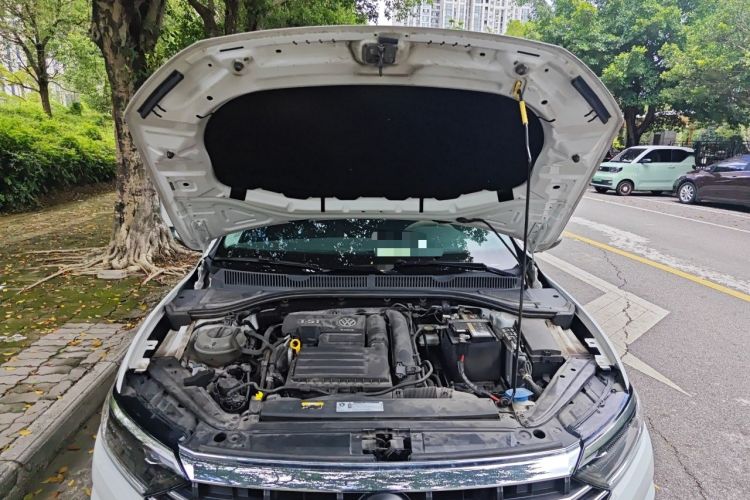 Used Volkswagen Sagitar 2019 200TSI DSG Comfort Version China VI Standard Engine Bay