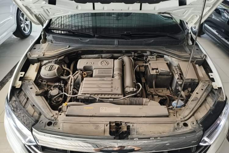 Used Volkswagen Sagitar 2019 280TSI DSG Comfort Version China VI Standard Engine Bay