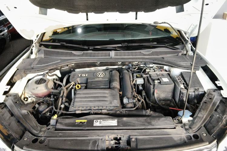 Used Volkswagen Sagitar 2019 280TSI DSG Comfort Version China VI Standard Engine Bay