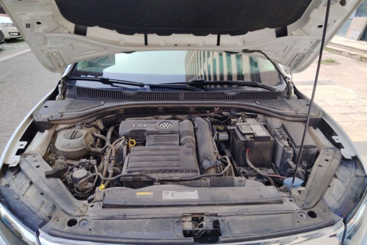 Used Volkswagen Sagitar 2019 280TSI DSG Comfort Version China VI Standard Engine Bay