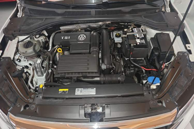 Used Volkswagen Sagitar 2019 280TSI DSG Comfort Version China V Standard Engine Bay