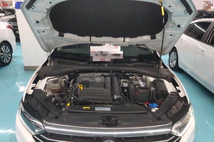 Used Volkswagen Sagitar 2019 200TSI DSG Comfort Version China VI Standard Engine Bay