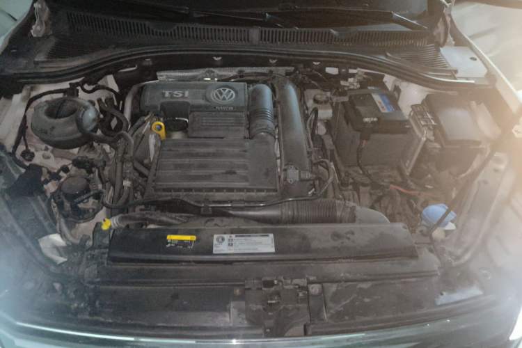 Used Volkswagen Sagitar 2019 280TSI DSG Comfort Version China VI Standard Engine Bay