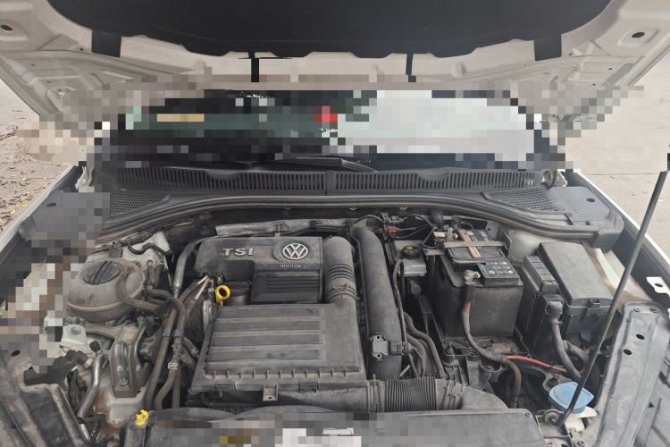 Used Volkswagen Sagitar 2019 280TSI DSG Luxury Model China V Emission Standard Engine Bay