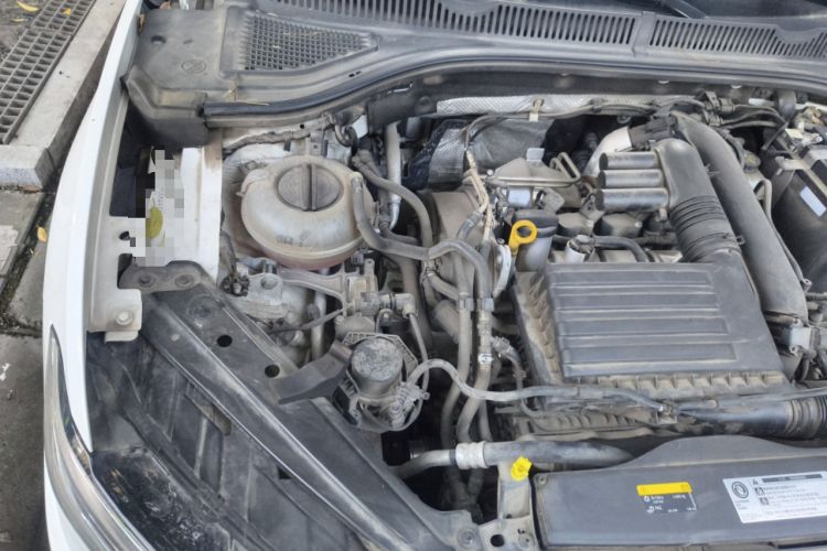 Used Volkswagen Sagitar 2019 280TSI DSG Comfort Version China VI Standard Engine Bay Right