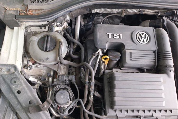 Used Volkswagen Sagitar 2019 280TSI DSG Comfort Version China VI Standard Engine Bay Right