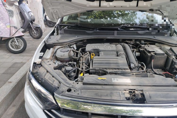 Used Volkswagen Sagitar 2019 200TSI DSG Comfort Version China VI Standard Engine Bay Right