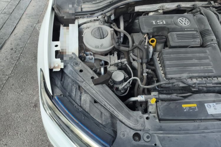 Used Volkswagen Sagitar 2019 200TSI DSG Comfort Version China VI Standard Engine Bay Right