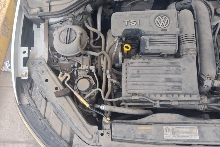 Used Volkswagen Sagitar 2019 280TSI DSG Comfort Version China VI Standard Engine Bay Right