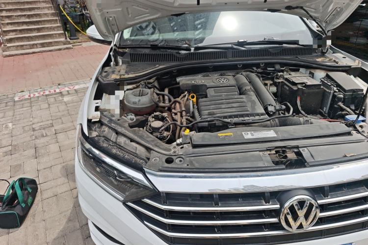 Used Volkswagen Sagitar 2019 200TSI DSG Comfort Version China VI Standard Engine Bay Right