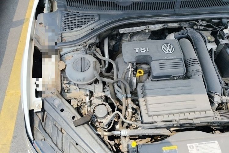 Used Volkswagen Sagitar 2019 280TSI DSG Comfort Version China VI Standard Engine Bay Right