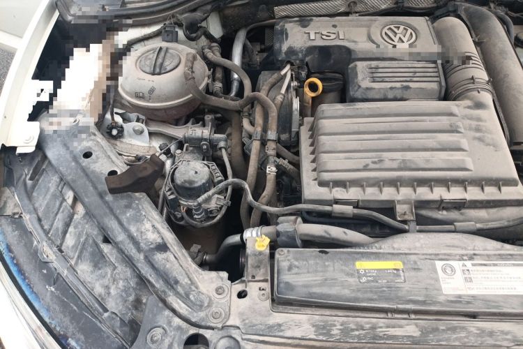 Used Volkswagen Sagitar 2019 200TSI DSG Comfort Version China VI Standard Engine Bay Right